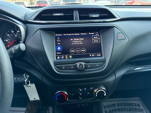 Used 2022 Chevrolet TrailBlazer LS image 16