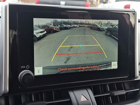Used 2024 Toyota RAV4 XLE image 19