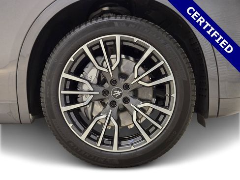 Certified 2024 Maserati Grecale GT image 8