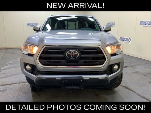 Used 2019 Toyota Tacoma SR5 AWD/4WD image 38