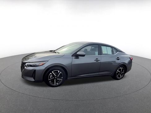 Used 2025 Nissan Sentra SV image 8