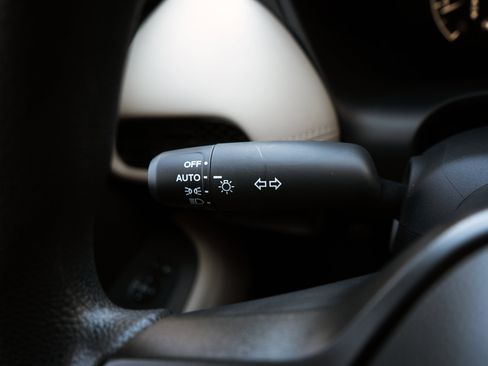 Used 2026 Honda HR-V LX image 23