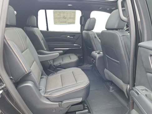 New 2026 Chevrolet Traverse High Country w/ LPO, Floor Liner Package image 15