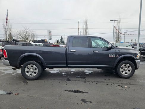 Used 2018 RAM 2500 Laramie image 7