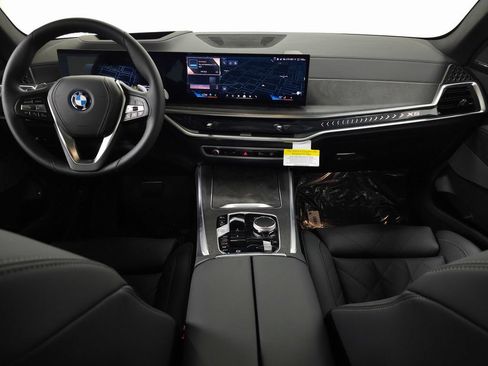 Used 2026 BMW X5 xDrive50e w/ Climate Comfort Package AWD/4WD image 8