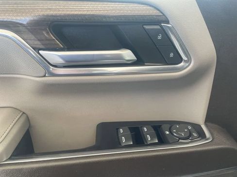 Used 2023 Chevrolet Silverado 1500 LT Trail Boss w/ Convenience Package II AWD/4WD image 23