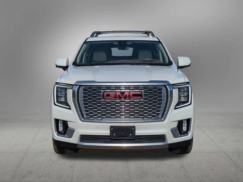 Used 2021 GMC Yukon XL Denali w/ Denali Ultimate Package image 9