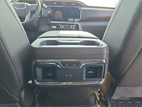 New 2025 GMC Sierra 2500 Denali w/ Denali Reserve Package image 22