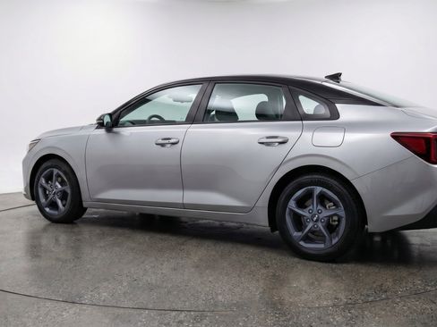 Used 2025 Kia K4 LXS image 6