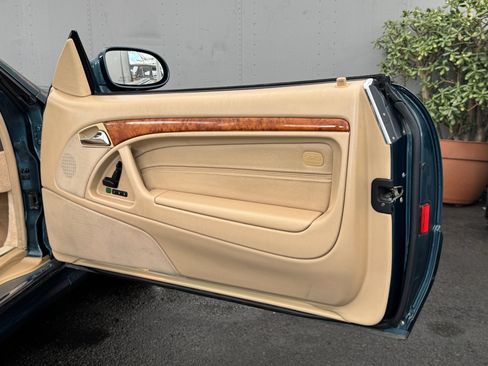 Used 1999 Mercedes-Benz SL 500 image 31