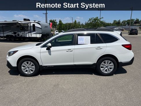 Used 2019 Subaru Outback 2.5i Premium AWD/4WD image 2