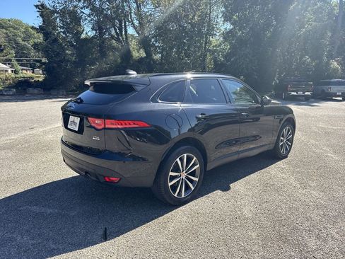 Used 2020 Jaguar F-PACE Premium image 5