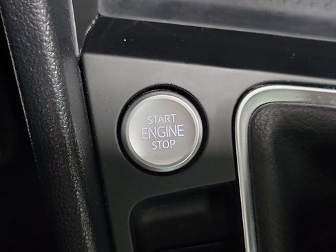 Used 2023 Volkswagen Jetta SE w/ Panoramic Sunroof Package FWD image 47