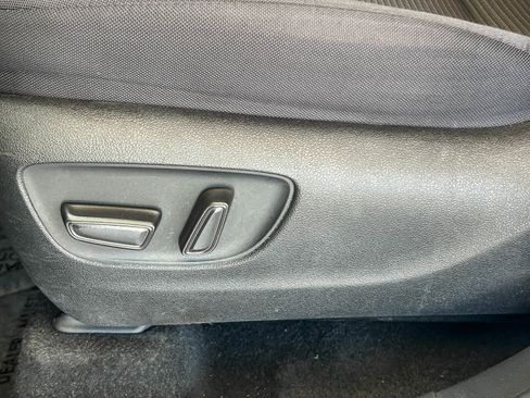 Used 2024 Toyota Highlander LE image 22