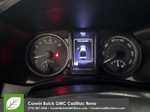 Used 2018 Toyota Tacoma TRD Sport image 17