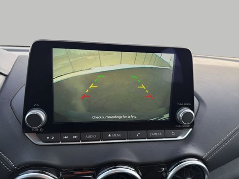 Used 2024 Nissan Sentra SV image 18