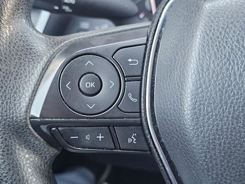 Used 2020 Toyota Camry LE image 20