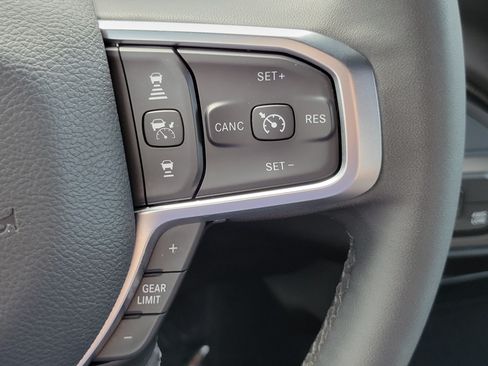 Used 2026 RAM 2500 Big Horn AWD/4WD image 13