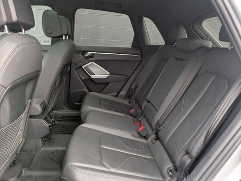 Used 2021 Audi Q3 2.0T Premium image 24