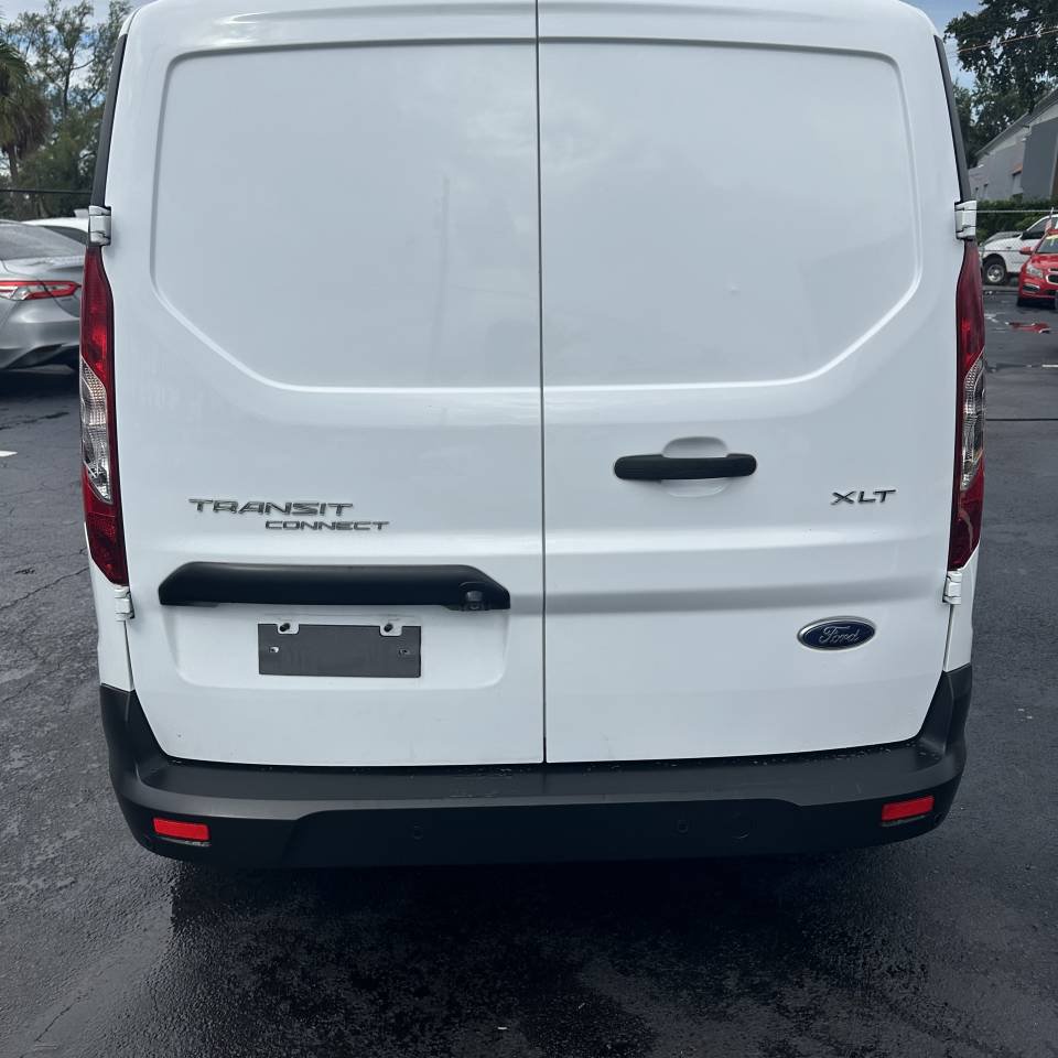 Used 2022 Ford Transit Connect XLT FWD image 3