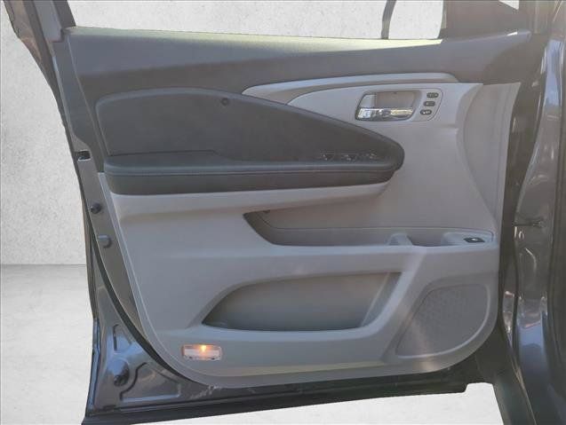 Used 2023 Honda Ridgeline RTL-E image 16