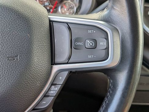 Used 2024 RAM 2500 Big Horn AWD/4WD image 25