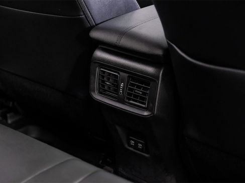 Used 2021 Toyota RAV4 XLE Premium image 43