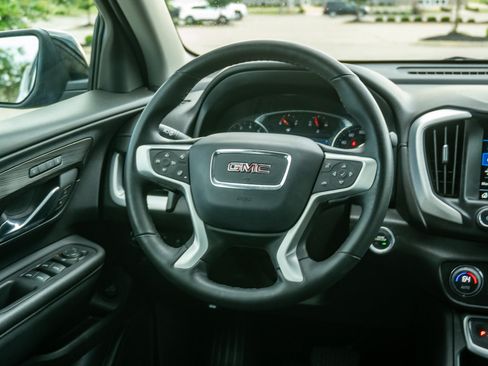 Used 2024 GMC Terrain SLT w/ Elevation Edition AWD/4WD image 21