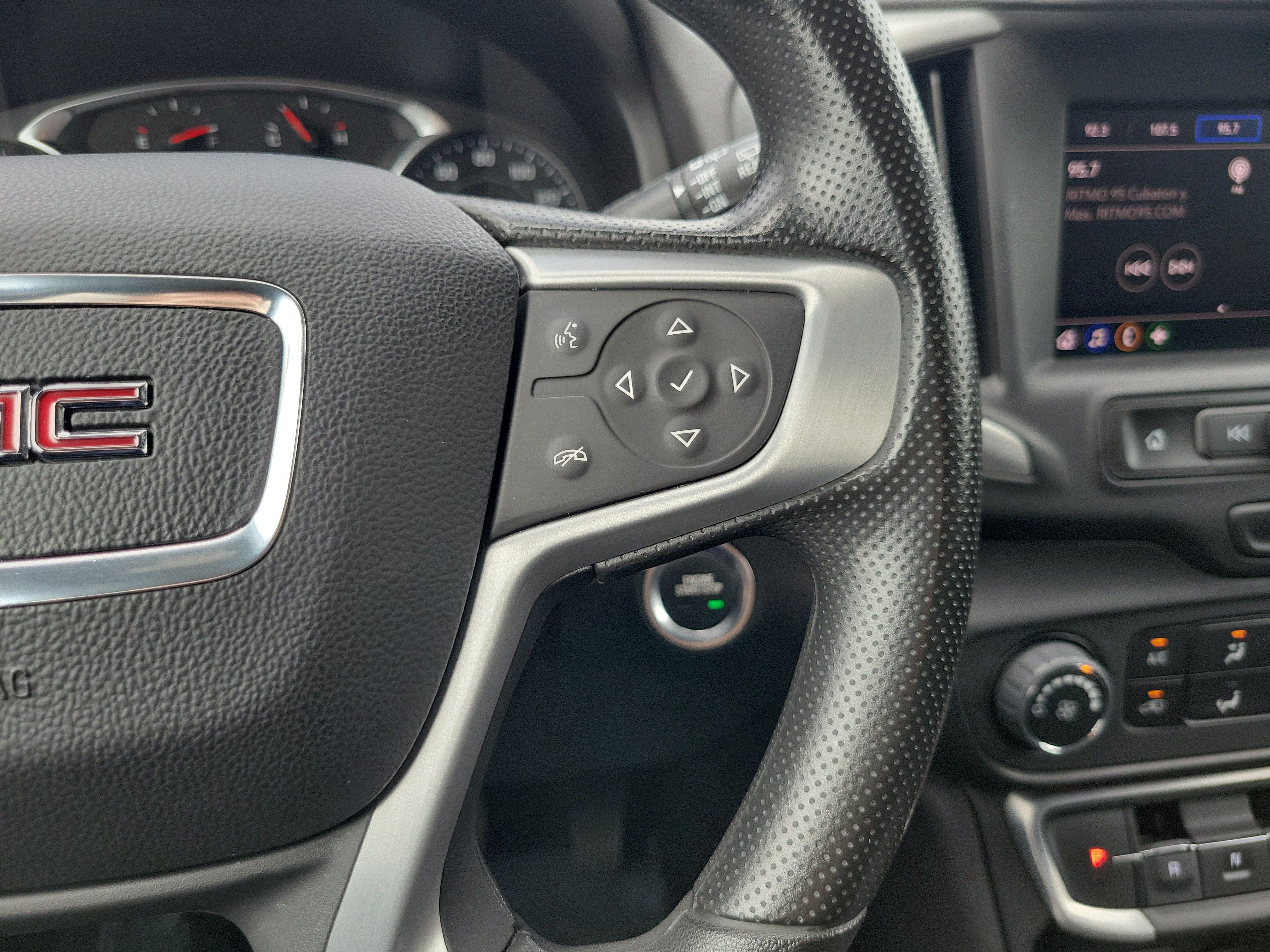 Used 2024 GMC Terrain SLE FWD image 19