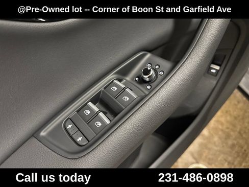 Used 2020 Audi Q7 3.0T Premium w/ Convenience Package AWD/4WD image 16
