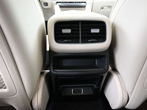 Used 2025 Mercedes-Benz GLE 350 4MATIC image 24