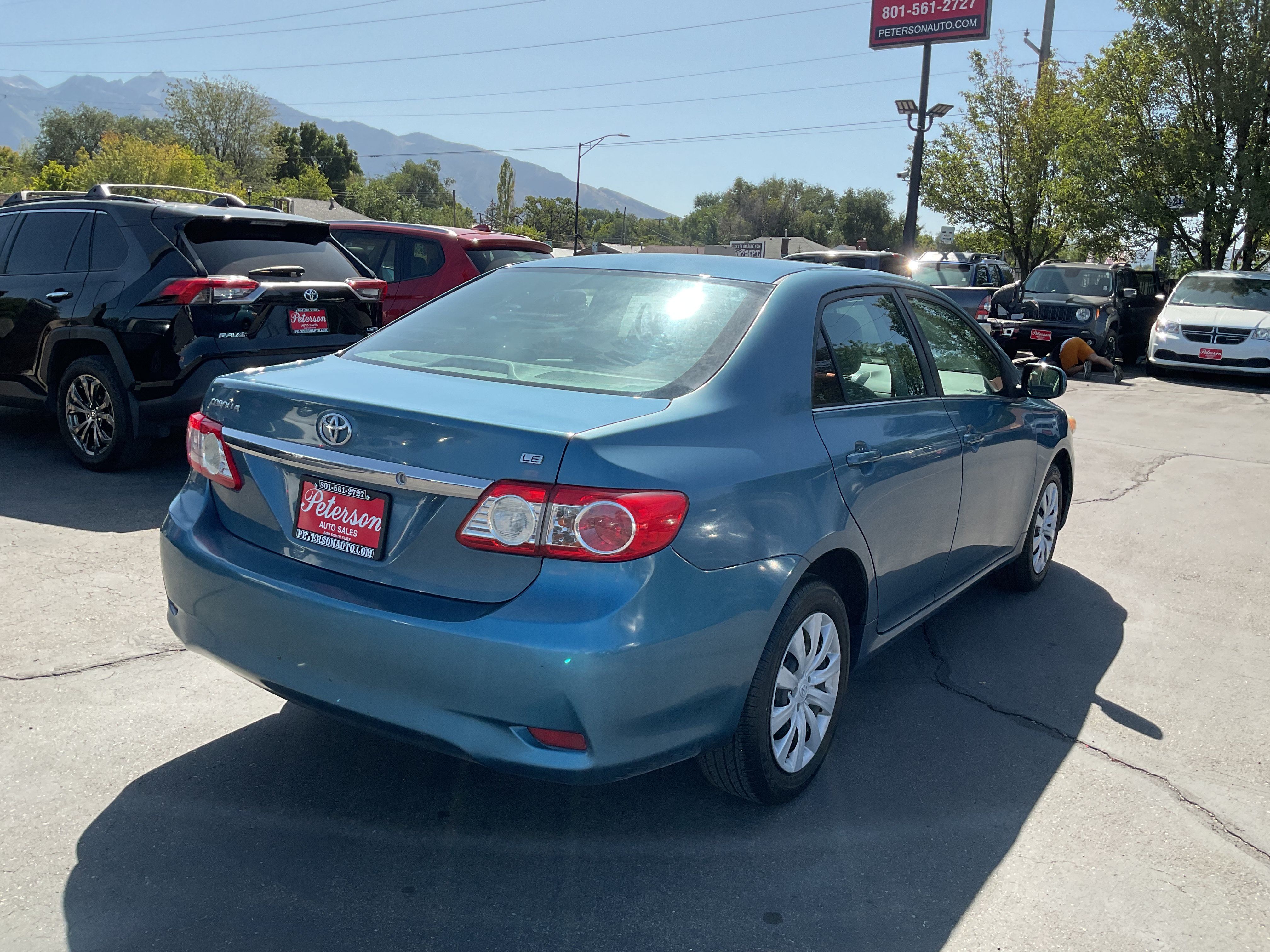 Used 2013 Toyota Corolla LE FWD image 6