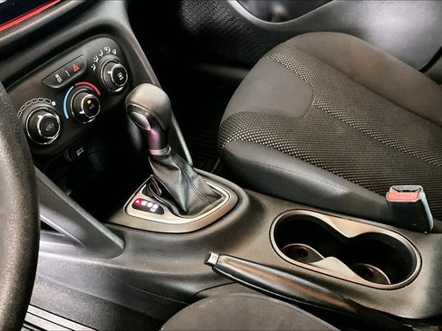 Used 2016 Dodge Dart SE w/ Convenience Group image 13