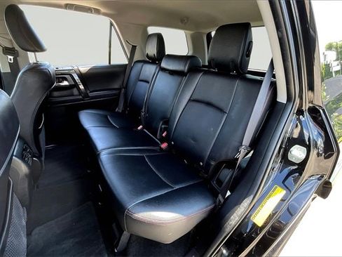 Used 2022 Toyota 4Runner TRD Off-Road Premium image 19