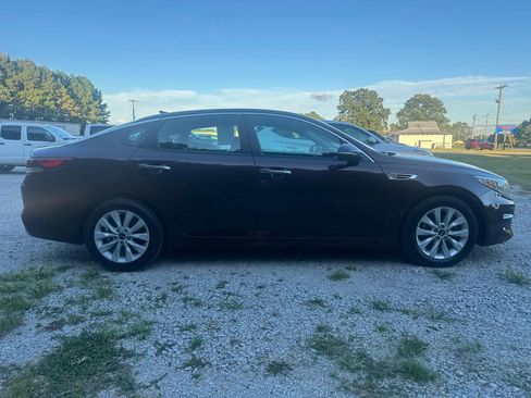 Used 2017 Kia Optima LX w/ Option Group 014 image 6