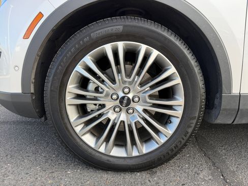 Used 2018 Lincoln MKX Reserve w/ Driver Assistance Package image 26