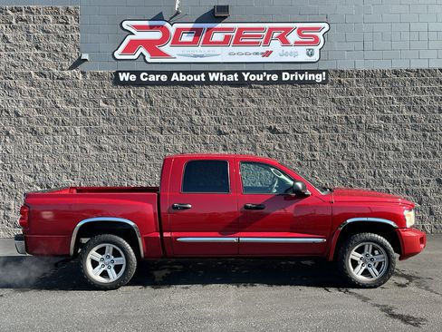 Used 2009 Dodge Dakota Laramie AWD/4WD image 4