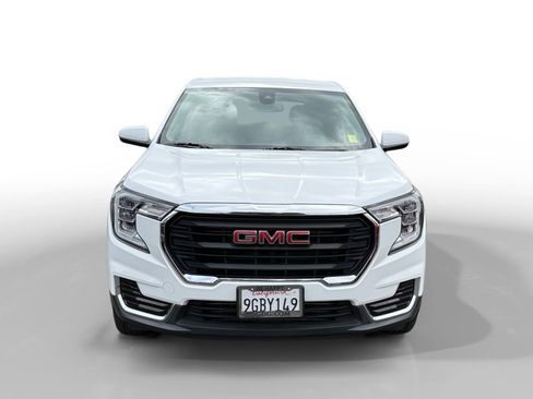 Used 2023 GMC Terrain SLE w/ Fleet Convenience Package AWD/4WD image 8