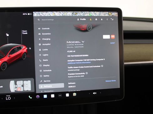 Used 2022 Tesla Model Y Long Range AWD/4WD image 15