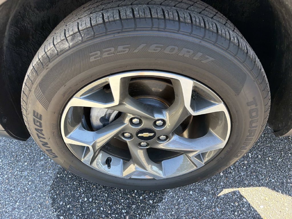 Used 2024 Chevrolet Trax LT FWD image 25