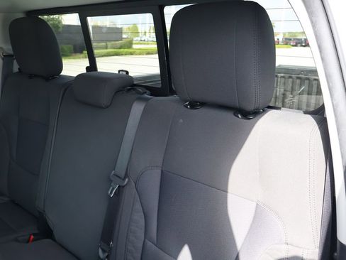 Used 2022 Toyota Tundra SR5 w/ SR5 Convenience Package RWD image 18