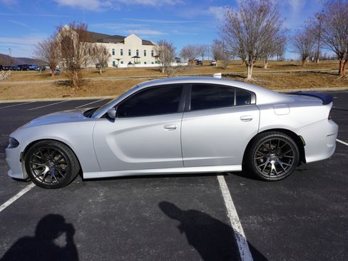 Used 2020 Dodge Charger Scat Pack w/ Plus Group image 8