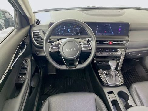 Used 2024 Kia Seltos SX w/ SX Sunroof Package AWD/4WD image 25