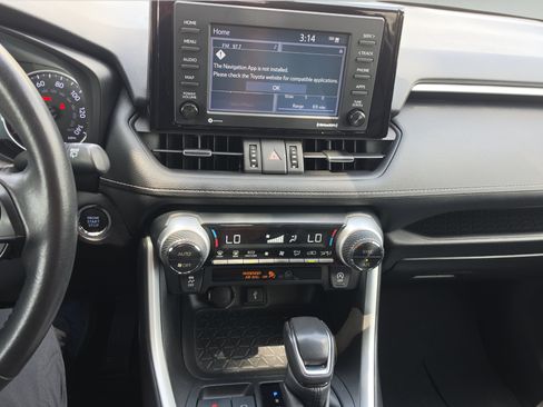 Used 2021 Toyota RAV4 XLE Premium FWD image 17