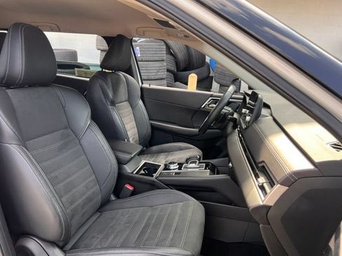 Used 2023 Mitsubishi Outlander SE FWD image 32