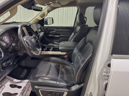 Used 2020 RAM 1500 Laramie AWD/4WD image 12