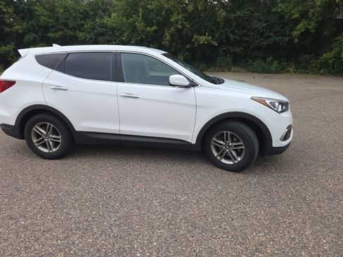 Used 2017 Hyundai Santa Fe Sport AWD/4WD image 17