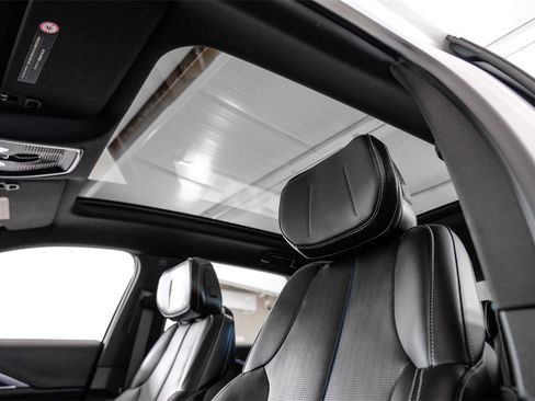 Used 2024 Cadillac Lyriq Luxury image 4