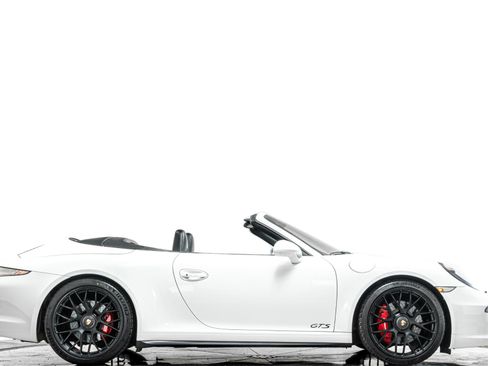 Used 2015 Porsche 911 Carrera GTS RWD image 2