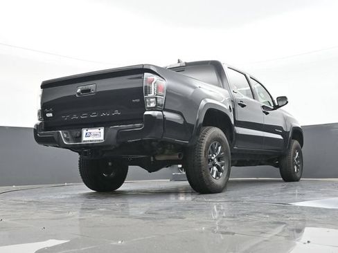 Used 2022 Toyota Tacoma SR5 w/ Technology Package AWD/4WD image 49